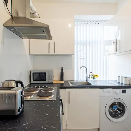 Belgian Studio Apt 2 Huddersfield Exterior photo